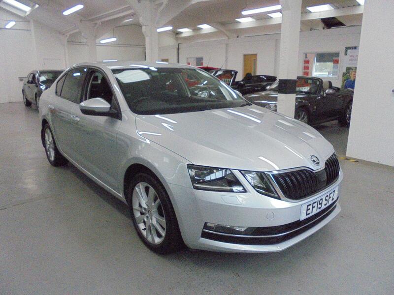 View SKODA OCTAVIA 1.5  Petrol TSI Hatchback AUTOMATIC SE SAT NAV 