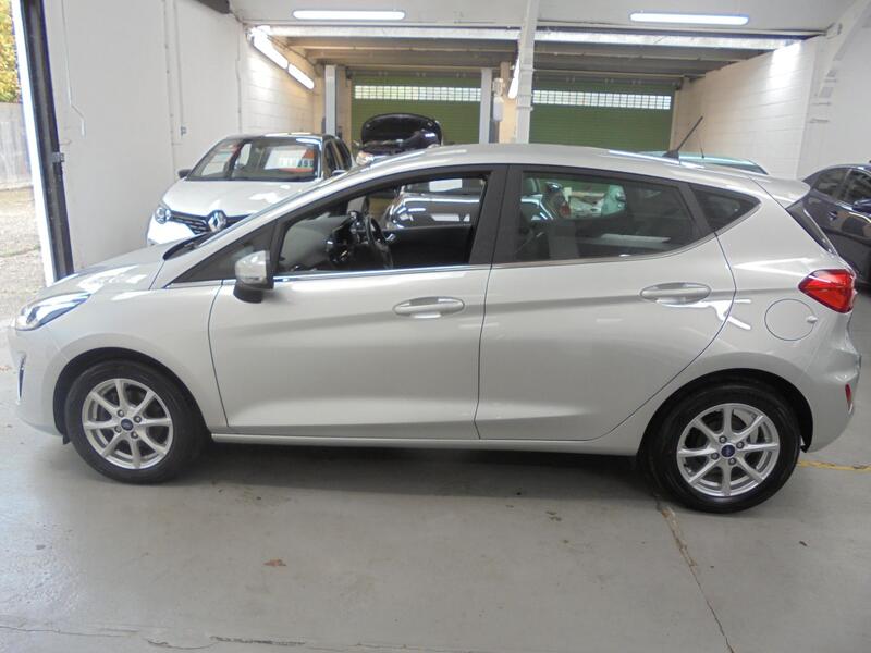 FORD FIESTA