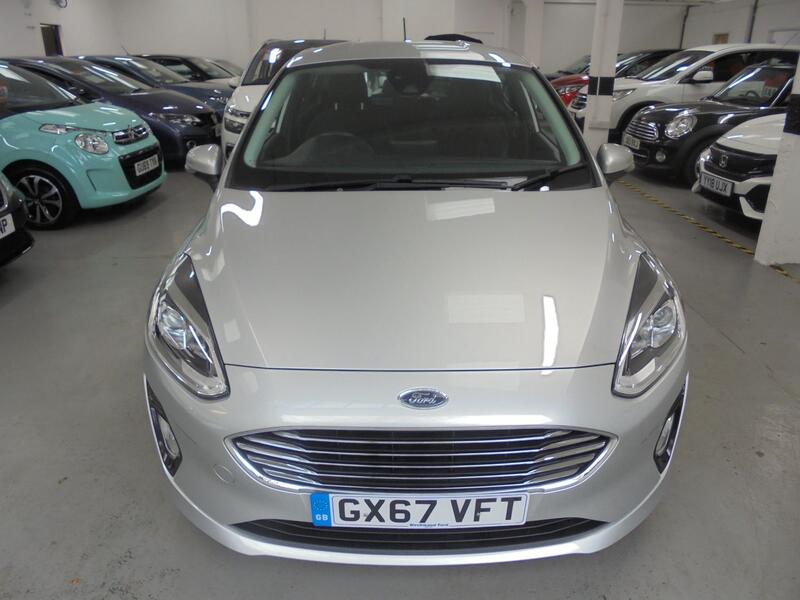View FORD FIESTA 1.1 Ti-VCT PETROL MANUAL Zetec SAT NAV