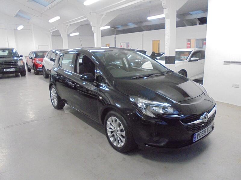 View VAUXHALL CORSA 1.4 i SE Sat Nav