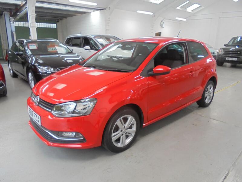 VOLKSWAGEN POLO