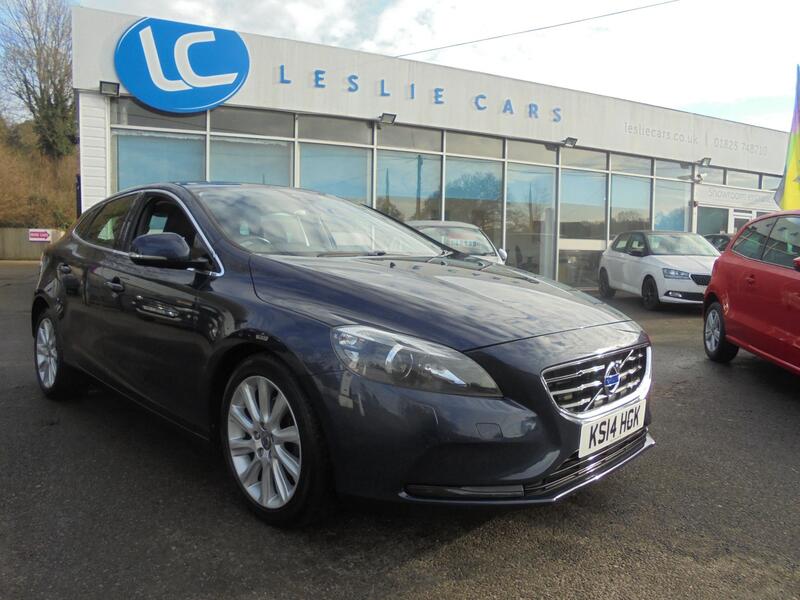 View VOLVO V40 1.6 D2 SE Lux Sat Nav Cruise