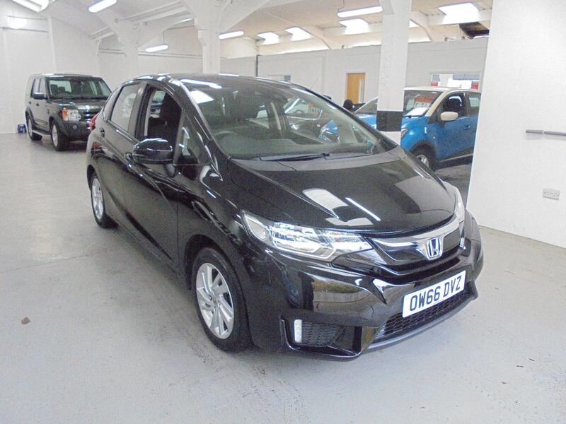 View HONDA JAZZ 1.3 i-VTEC Six Speed Petrol SE