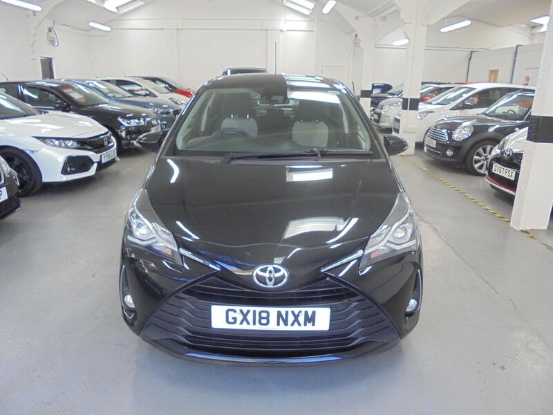 View TOYOTA YARIS 1.5 Petrol VVT-i Icon Tech Sat Nav