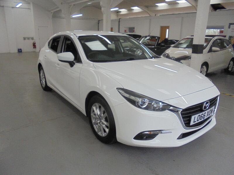 View MAZDA MAZDA3 2.0 SKYACTIV-G  Automatic SE-L Sat Nav