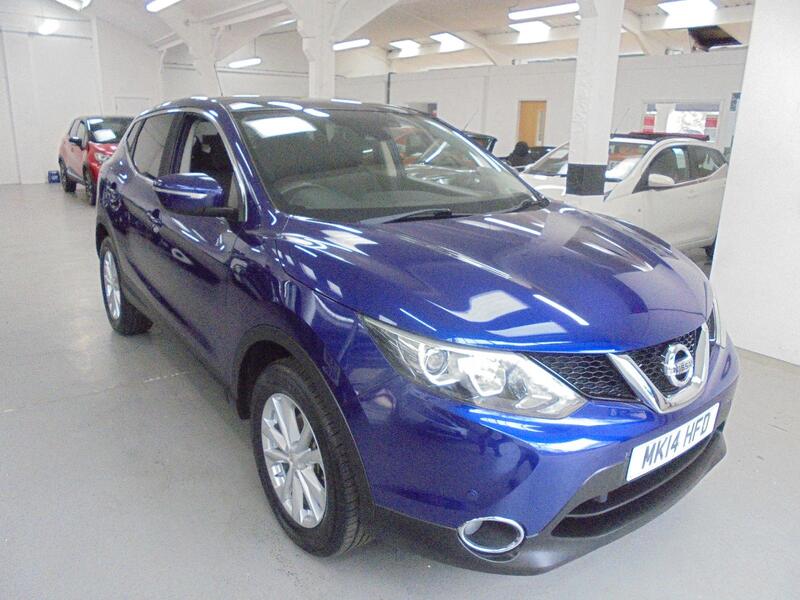 View NISSAN QASHQAI 1.5 dCi Acenta Premium Nav Panoramic Sunroof
