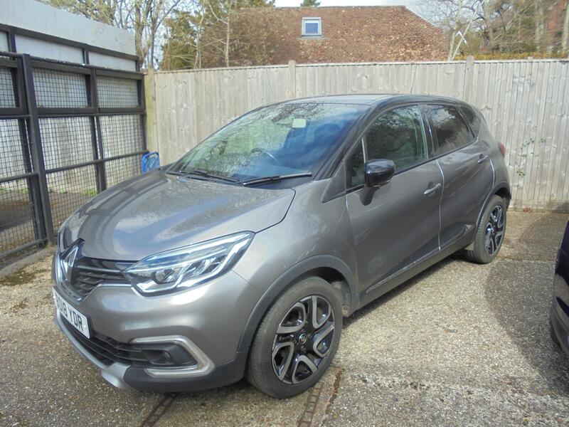 View RENAULT CAPTUR 0.9 Dynamique S Sat Nav TCe 90