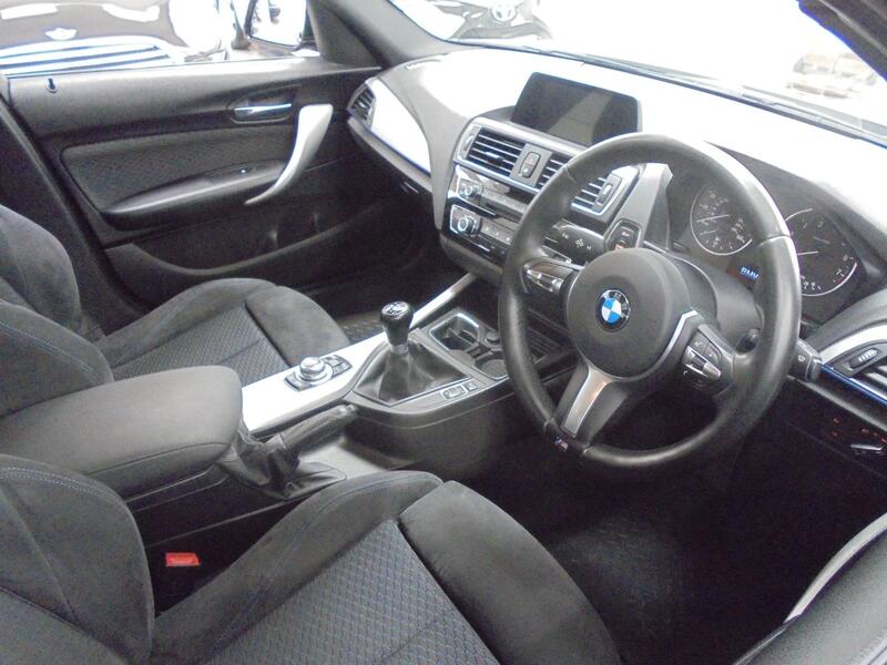 BMW 1 SERIES