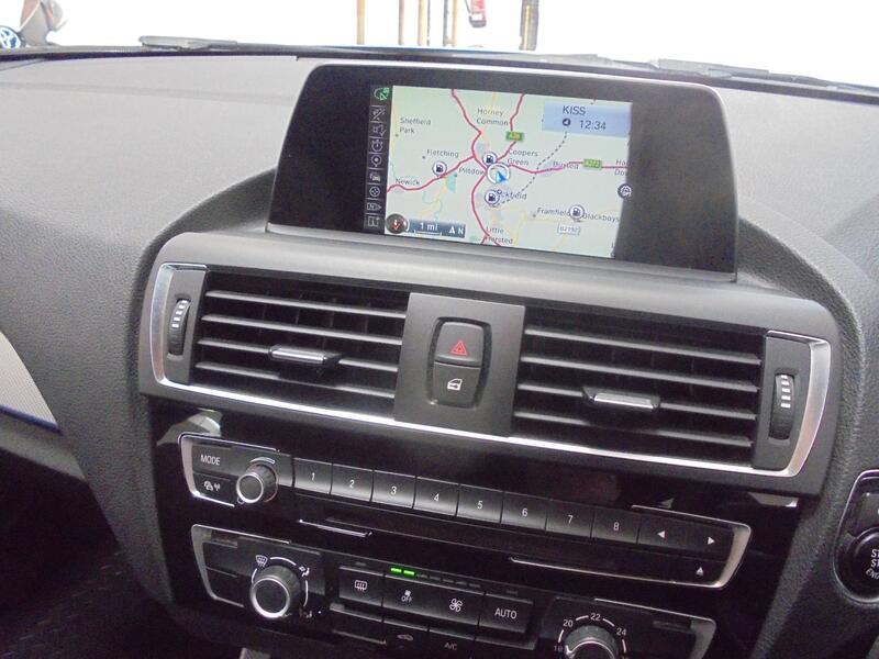 BMW 1 SERIES