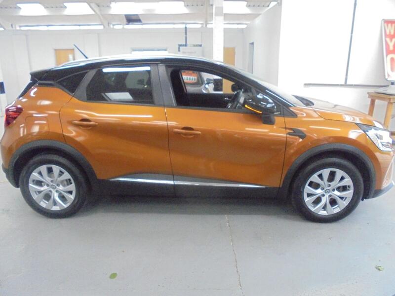 RENAULT CAPTUR