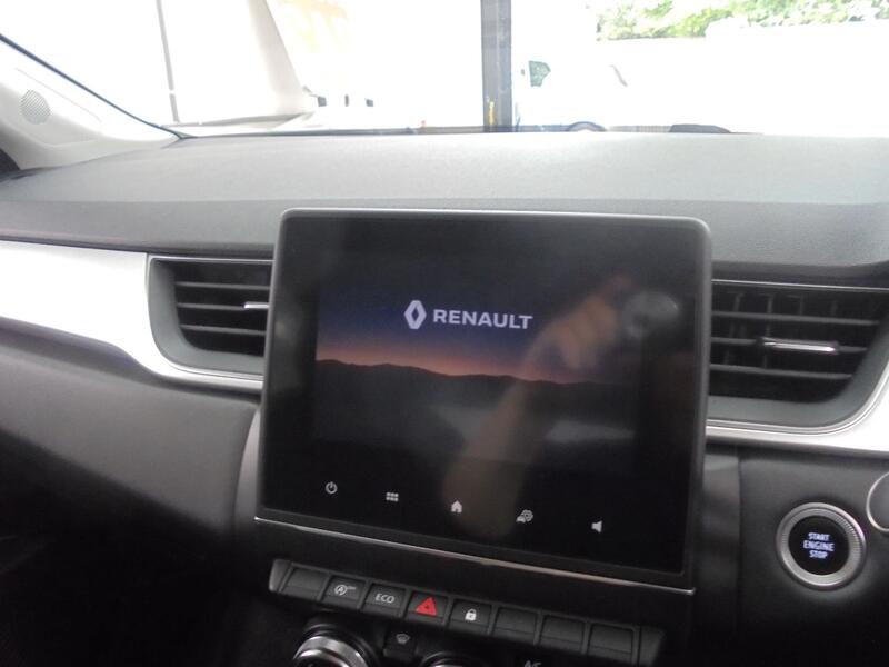 RENAULT CAPTUR