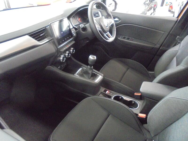 RENAULT CAPTUR