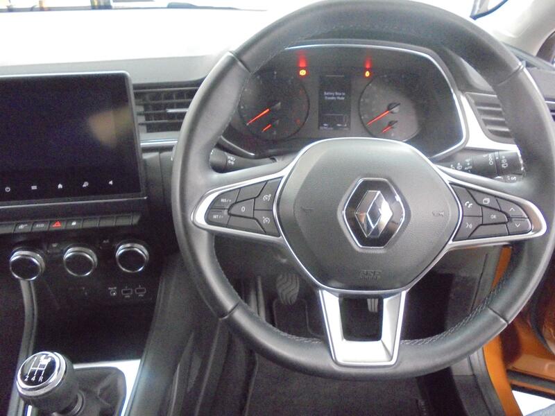 RENAULT CAPTUR
