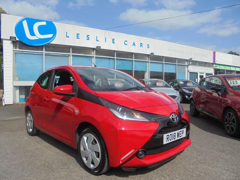 View TOYOTA AYGO 1.0 VVT-i x-play AUTOMATIC