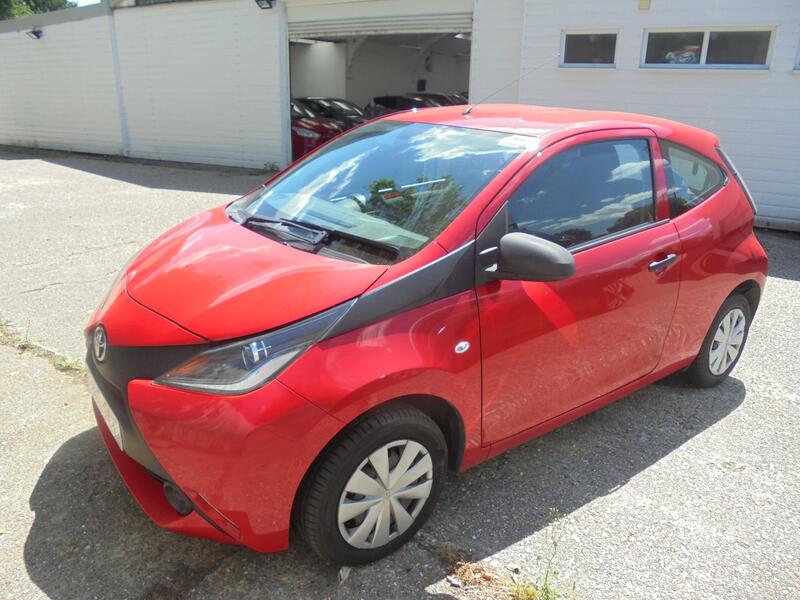 View TOYOTA AYGO 1.0 VVT-i x 3 Door
