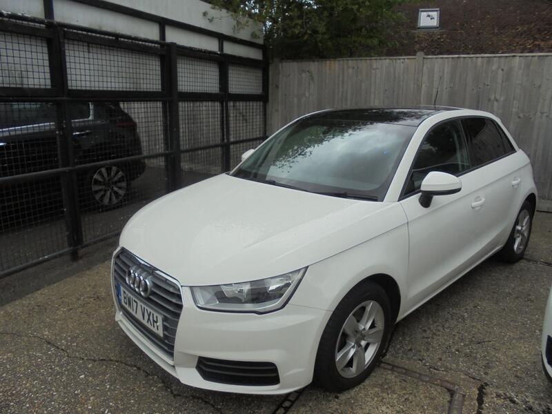 View AUDI A1 1.6 TDI SE 5 Door LEATHER & SUNROOF